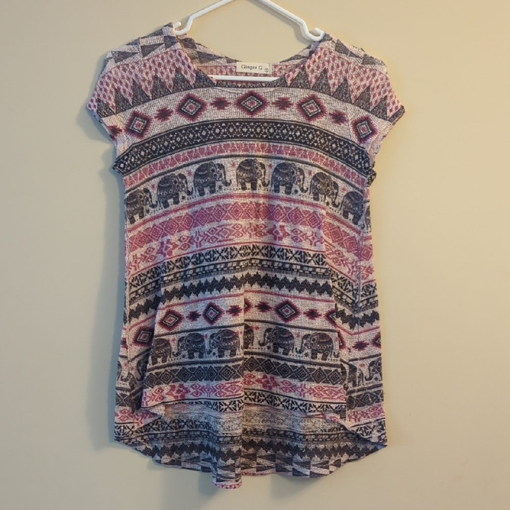 Elephant Design women's size small